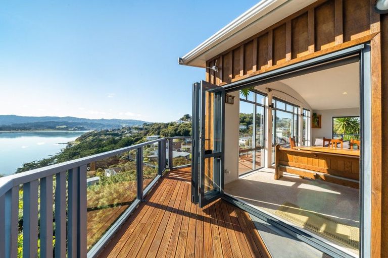 Photo of property in 12 The Anchorage, Whitby, Porirua, 5024