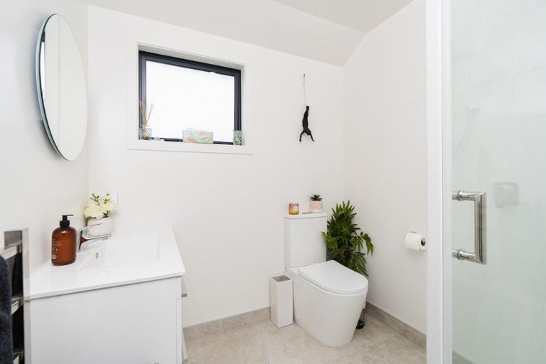 Photo of property in 1a Kings Avenue, South Dunedin, Dunedin, 9012