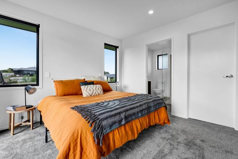 Photo of property in 9b James Drive, Bell Block, New Plymouth, 4312