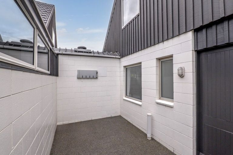 Photo of property in 2/7 Highgate Avenue, Merivale, Christchurch, 8014