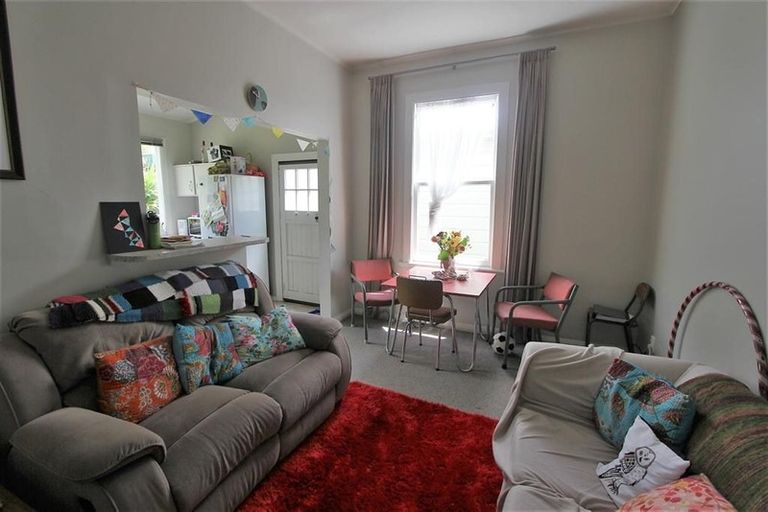 Photo of property in 360-362 Adelaide Road, Newtown, Wellington, 6021