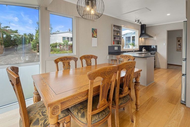 Photo of property in 62 Paramount Parade, Tikipunga, Whangarei, 0112