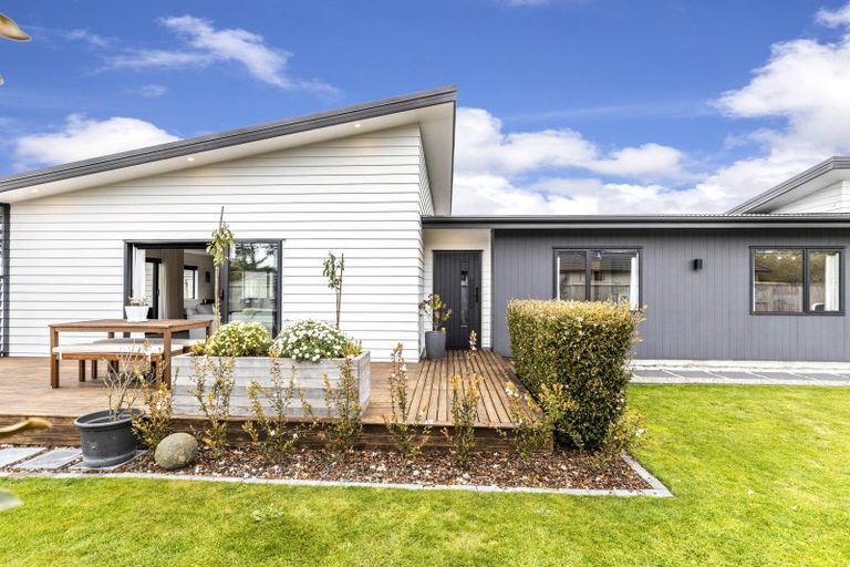 Photo of property in 21 Smith Street, Lepperton, New Plymouth, 4373