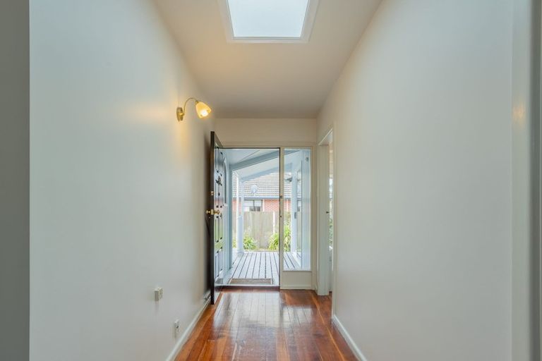 Photo of property in 136 Wakefield Avenue, Sumner, Christchurch, 8081