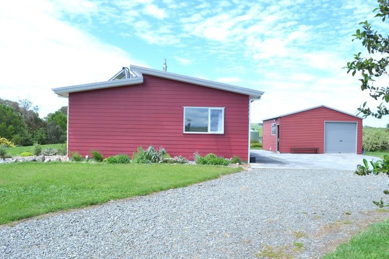 Photo of property in 416 Te Kura Road, Otane, 4277