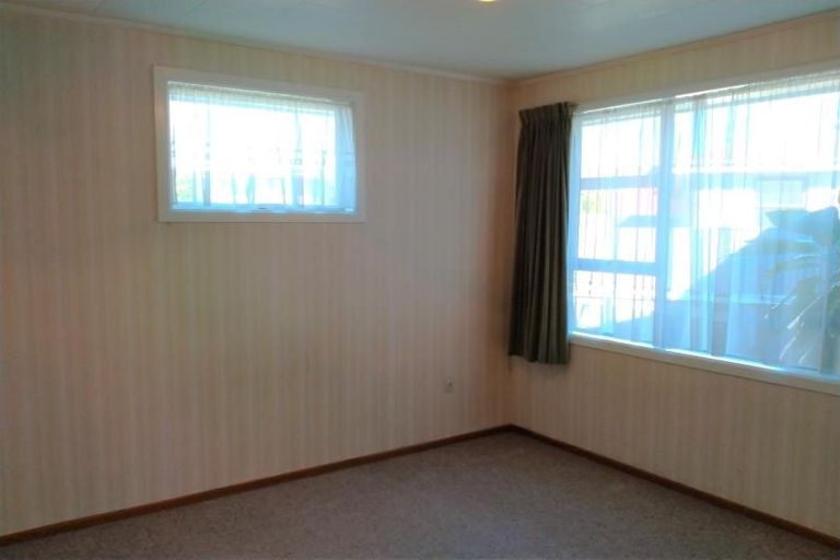 Photo of property in 8 Brown Street, Taradale, Napier, 4112