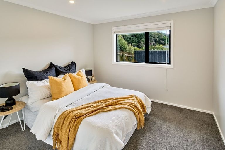 Photo of property in 37a Pembroke Street, Tawa, Wellington, 5028