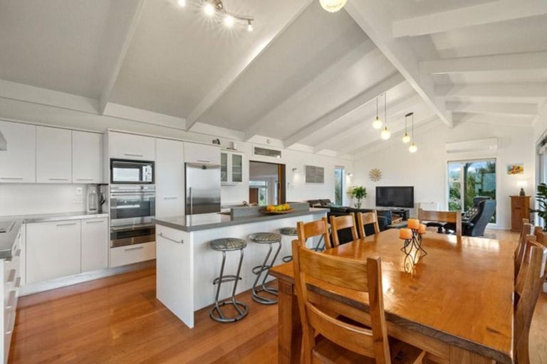 Photo of property in 22a Whiteley Street, Moturoa, New Plymouth, 4310