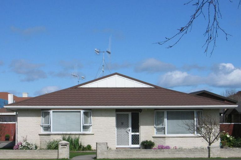 Photo of property in 63a Queen Street West, Levin, 5510