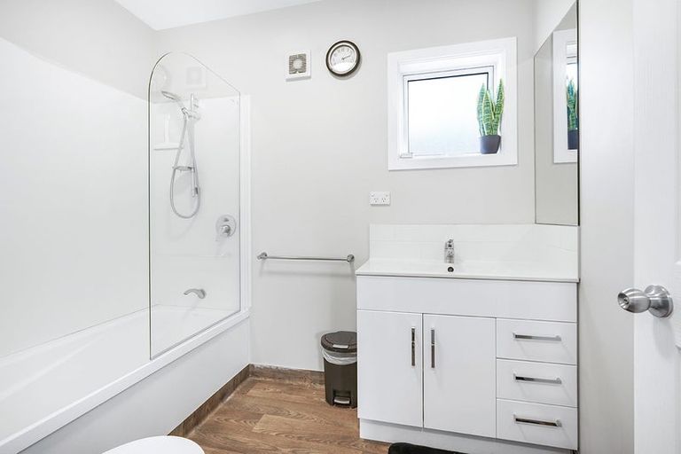 Photo of property in 52h Fifth Avenue, Enderley, Hamilton, 3214