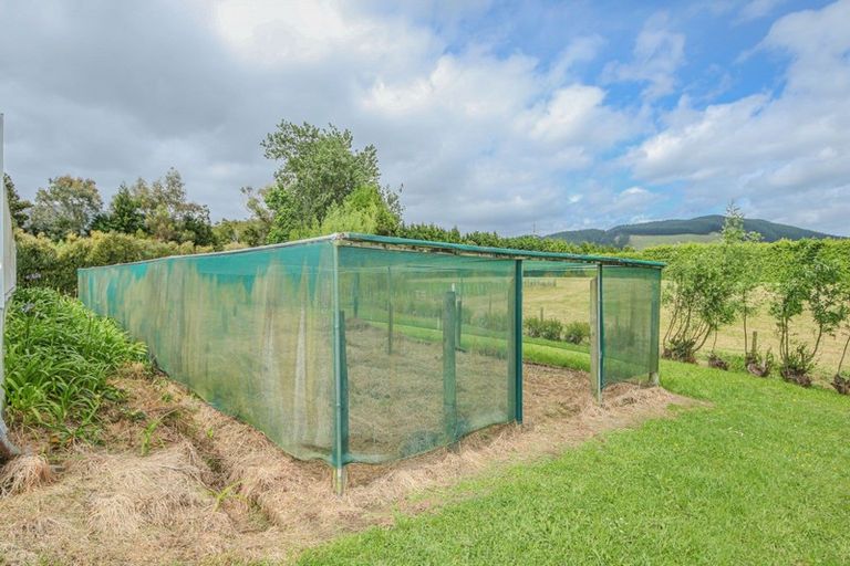 Photo of property in 119 Engles Road, Shannon, 4821