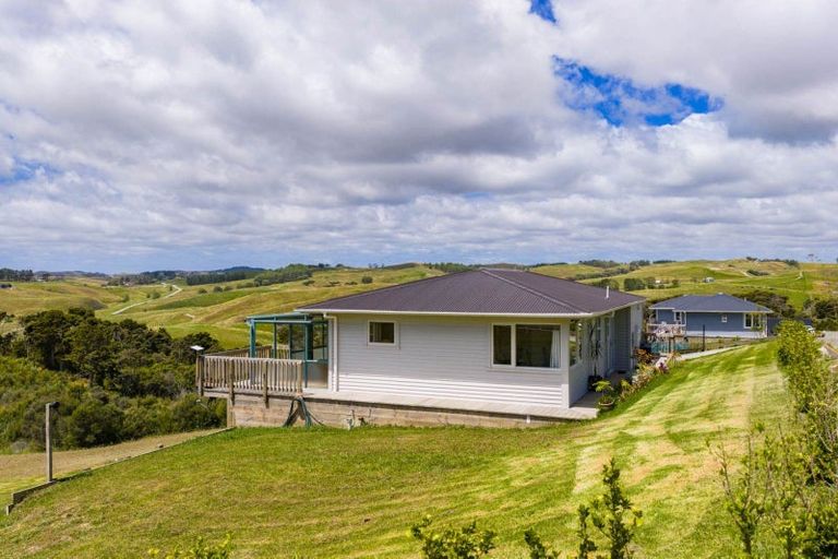 Photo of property in 65b Otara Road, Kaiwaka, 0573