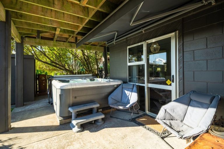 Photo of property in 14 Cornwall Street, Picton, 7220