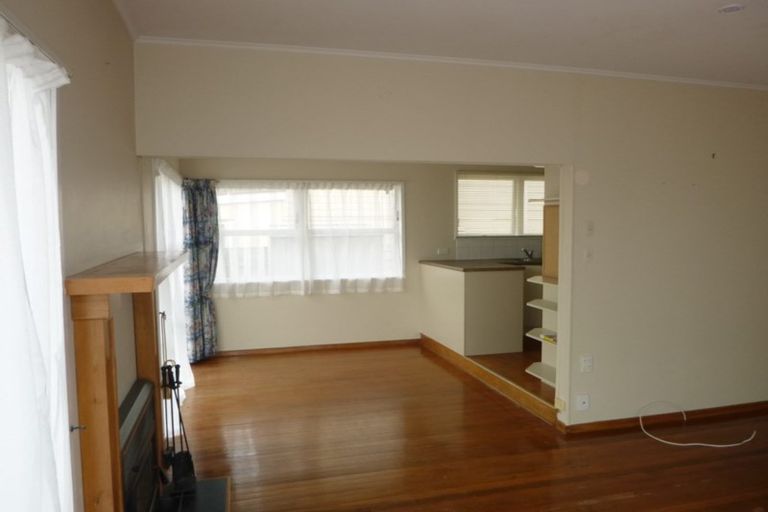 Photo of property in 67 Juniper Road, Sunnynook, Auckland, 0620