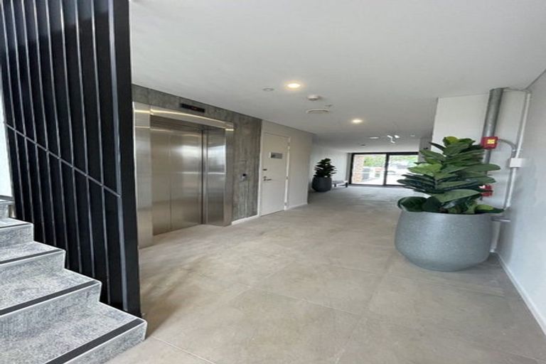 Photo of property in 104/2 Rauroa Lane, Hobsonville, Auckland, 0616