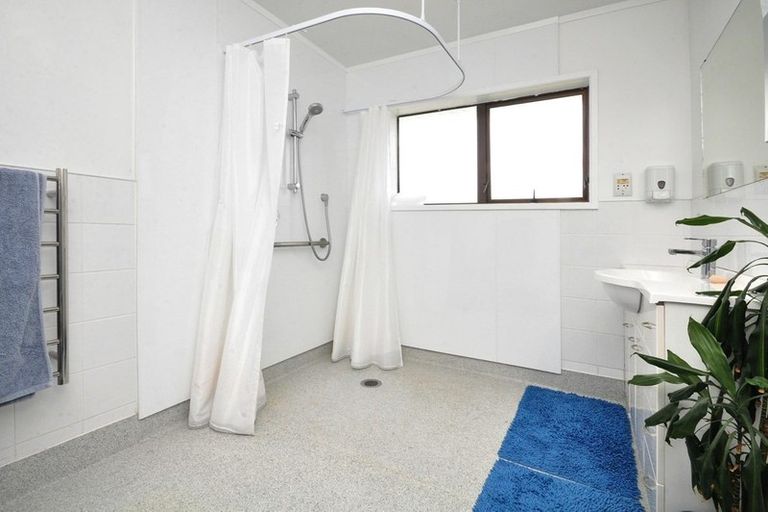 Photo of property in 88 Clevedon Road, Papakura, 2110