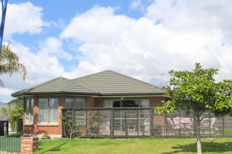 Photo of property in 1 Brackenburn Drive, Ohauiti, Tauranga, 3112