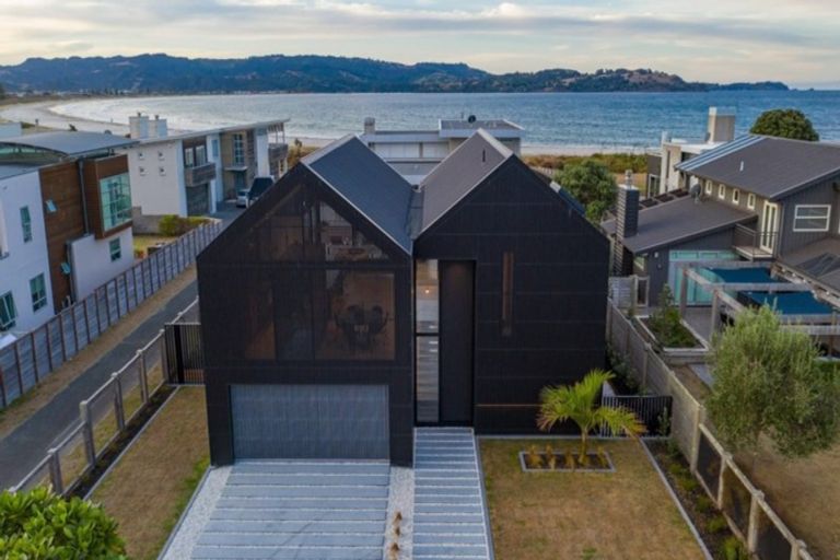 Photo of property in 57 Taumata Road, Omaha, 0986