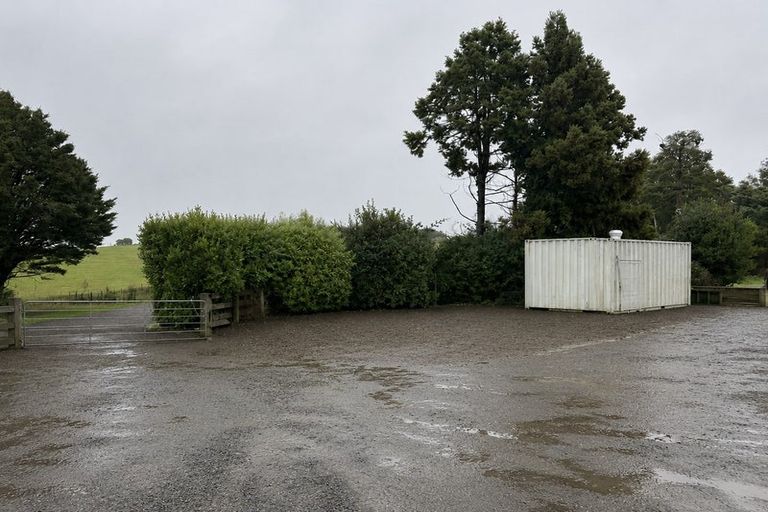 Photo of property in 46 Pebble Brook Road, Waitoki, Silverdale, 0994