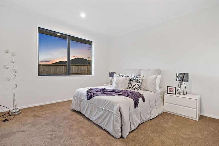 Photo of property in 69 Harriet Johnston Drive, Pokeno, 2402