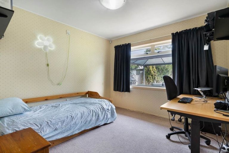 Photo of property in 31 Prince Regent Drive, Half Moon Bay, Auckland, 2012