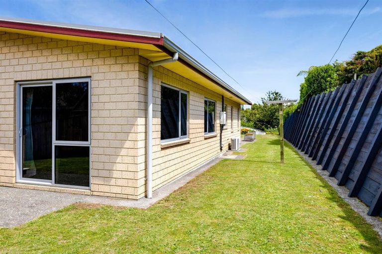 Photo of property in 15c Anderson Way, Highlands Park, New Plymouth, 4312