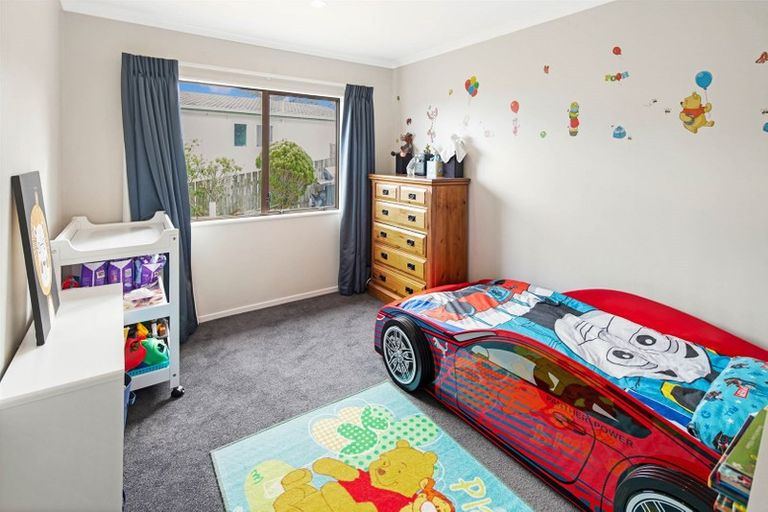 Photo of property in 3 Mayaro Crescent, Grenada Village, Wellington, 6037