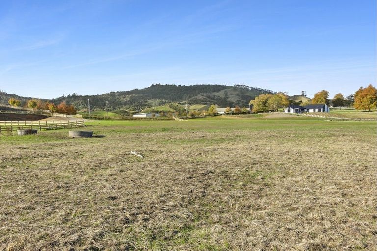 Photo of property in 71 Fencourt Road, Cambridge, 3496