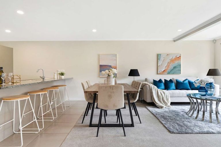 Photo of property in 18 Akeake Lane, Manurewa, Auckland, 2102