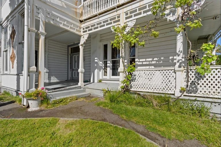 Photo of property in 9 Hukarere Road, Bluff Hill, Napier, 4110