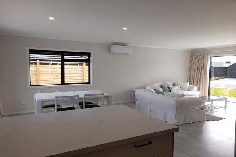 Photo of property in 10 Uku Way, Wharewaka, Taupo, 3330