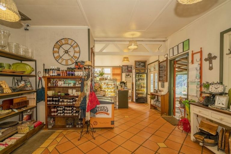Photo of property in 895 State Highway 25, Whenuakite, Whitianga, 3591