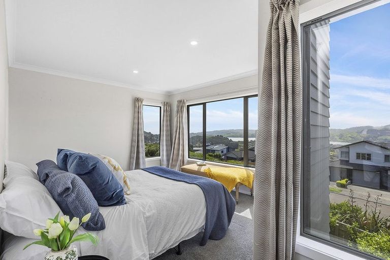 Photo of property in 84 Endeavour Drive, Whitby, Porirua, 5024