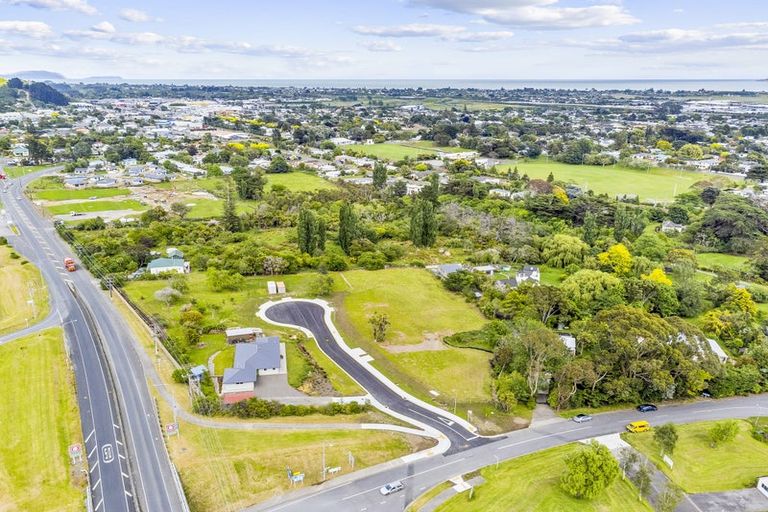Photo of property in 5 Te Naihi Place, Paraparaumu, 5032