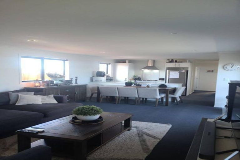 Photo of property in 5 Manawaroa Close, Grandview Heights, Hamilton, 3200