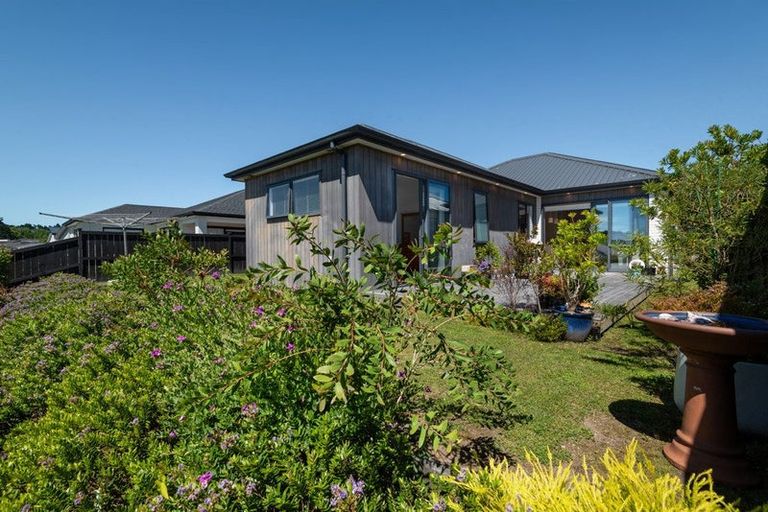 Photo of property in 12 Croatia Avenue, Huapai, Kumeu, 0810