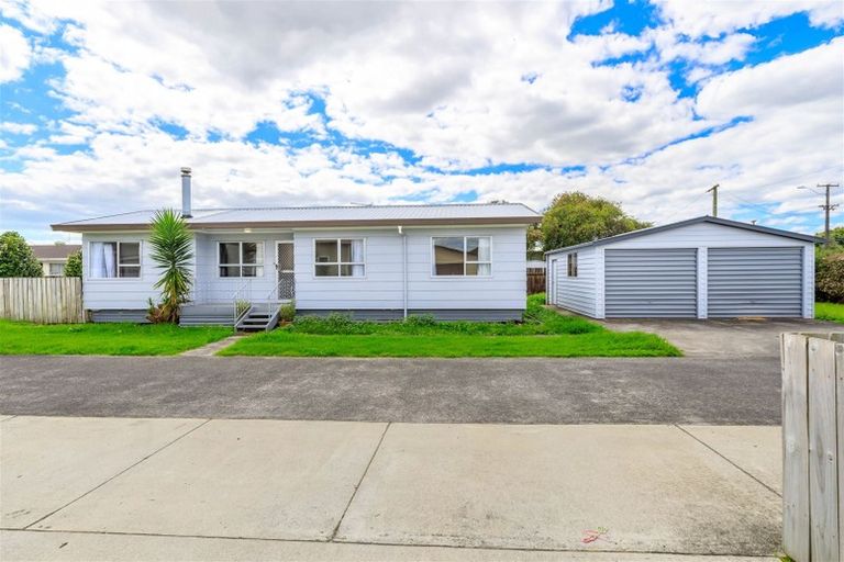 Photo of property in 124a Clevedon Road, Papakura, 2110