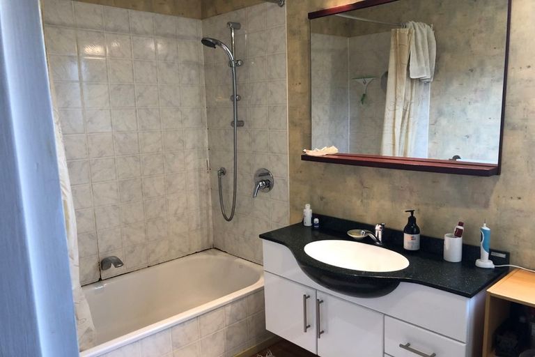 Photo of property in 23 Tobin Place, Richmond Heights, Taupo, 3330