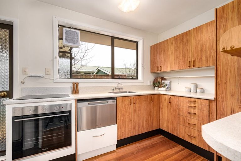 Photo of property in 7 Woodbury Street, Avonhead, Christchurch, 8042