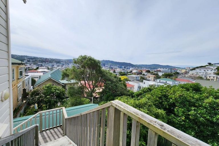 Photo of property in 113 Pirie Street, Mount Victoria, Wellington, 6011