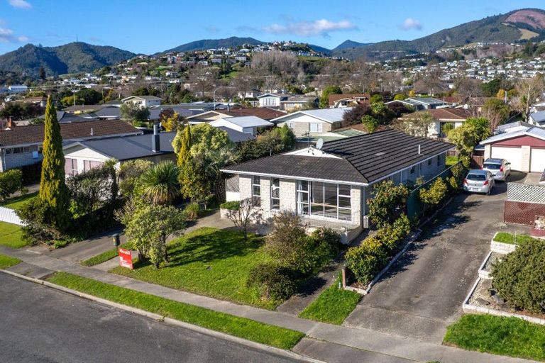 Photo of property in 56 Fergusson Street, Stoke, Nelson, 7011