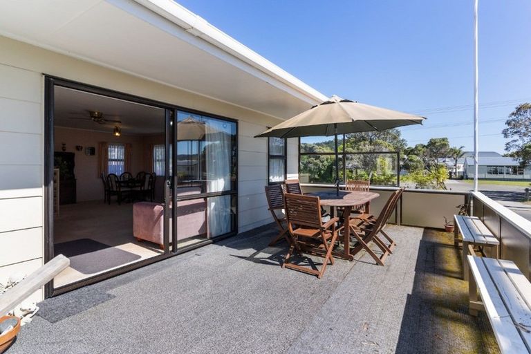 Photo of property in 205 Achilles Avenue, Whangamata, 3620