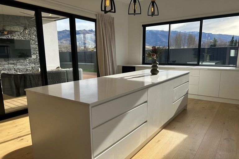 Photo of property in 5a Wakefield Lane, Mount Pisa, Cromwell, 9383