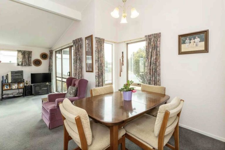 Photo of property in 1/26 Auckland Road, Greenmeadows, Napier, 4112