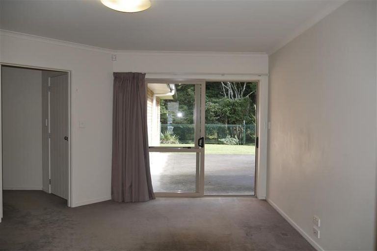 Photo of property in 13 Tieke Place, Horahora, Whangarei, 0110