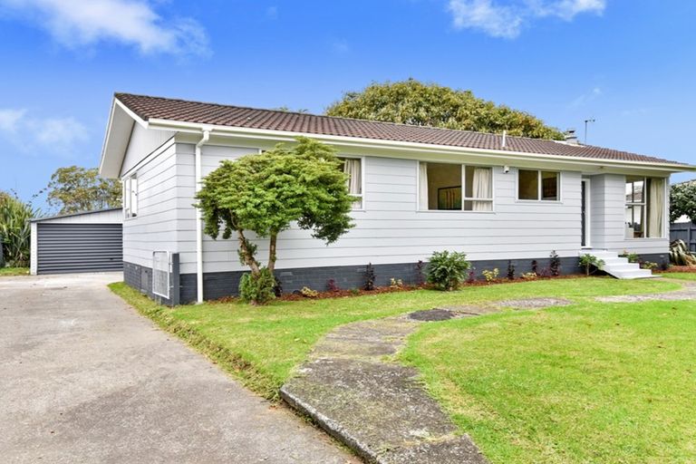 Photo of property in 12 Bedlington Avenue, Manurewa, Auckland, 2102