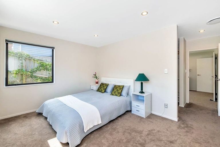 Photo of property in 14 Platinum Rise, Ranui, Auckland, 0612