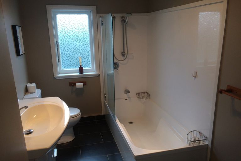 Photo of property in 62 Lyndhurst Street, Takaro, Palmerston North, 4412