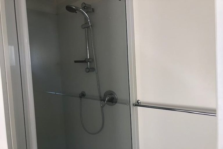 Photo of property in 2 Richmond Avenue, Richmond Heights, Taupo, 3330