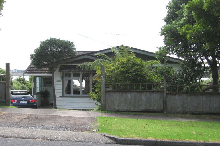 Photo of property in 79 Beresford Street, Bayswater, Auckland, 0622